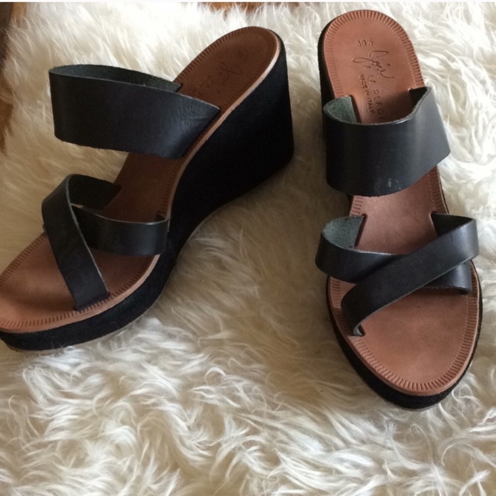 Joie wedge black sandals
